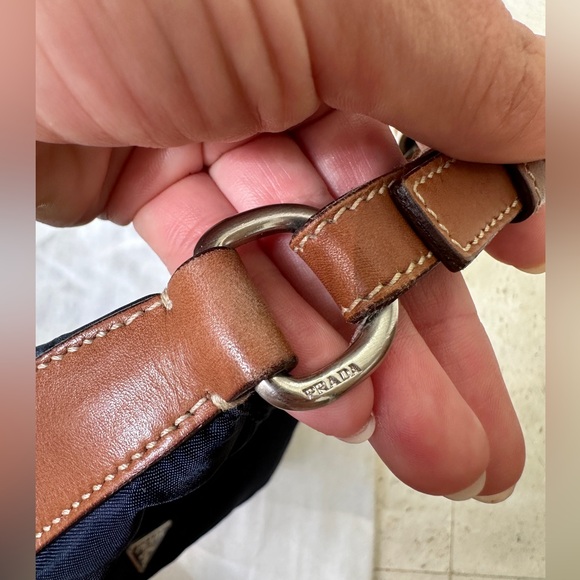 Vintage Prada Navy nylon shoulder bag with tan leather buckle strap - Picture 9 of 15